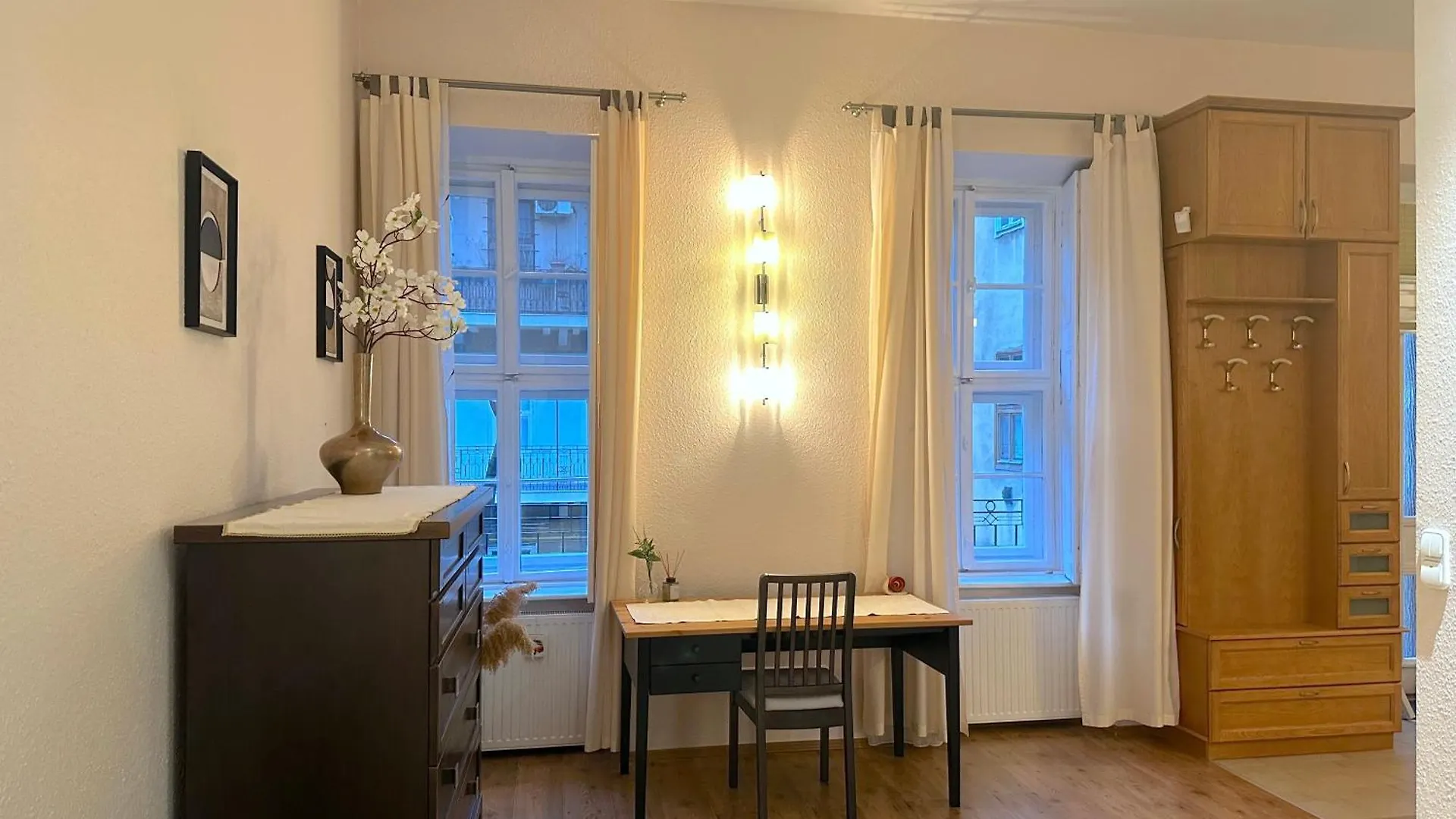 Apartamento Heart Of The City Cozy Corner With Free Parking & Ac Budapest
